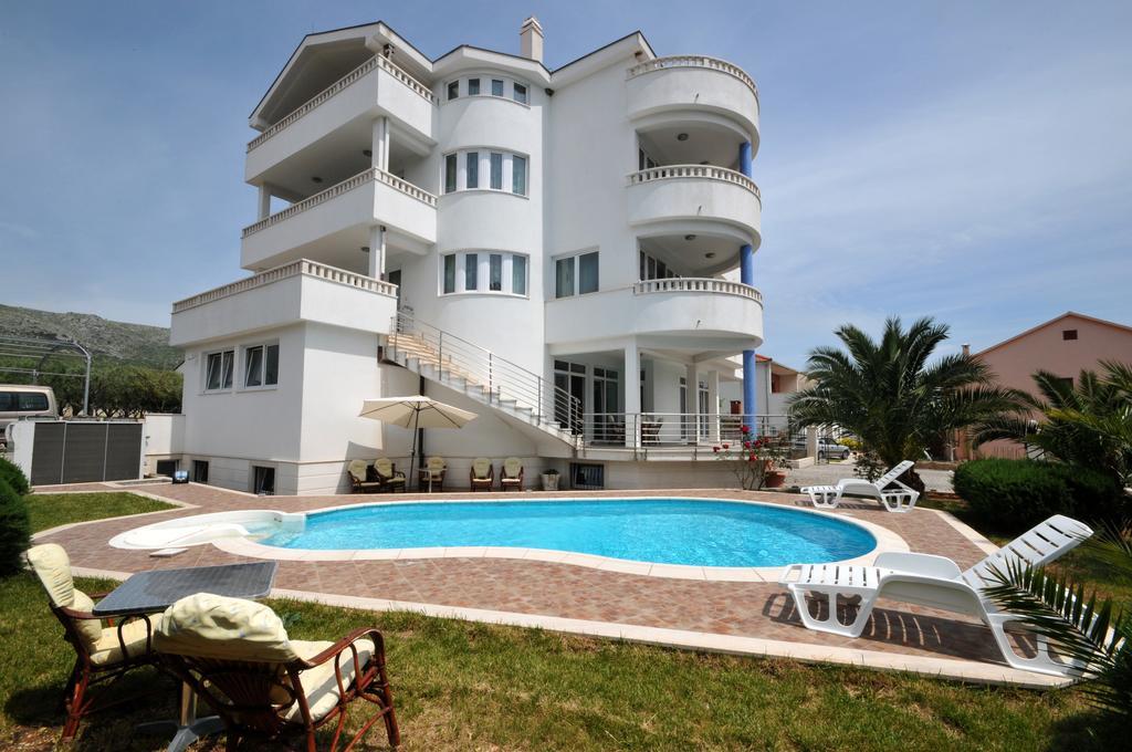 Apartments Villa Lida Trogir Buitenkant foto