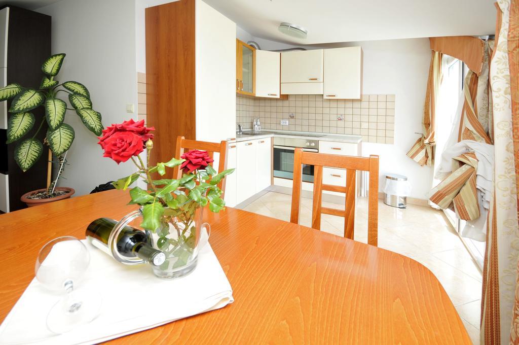 Apartments Villa Lida Trogir Buitenkant foto