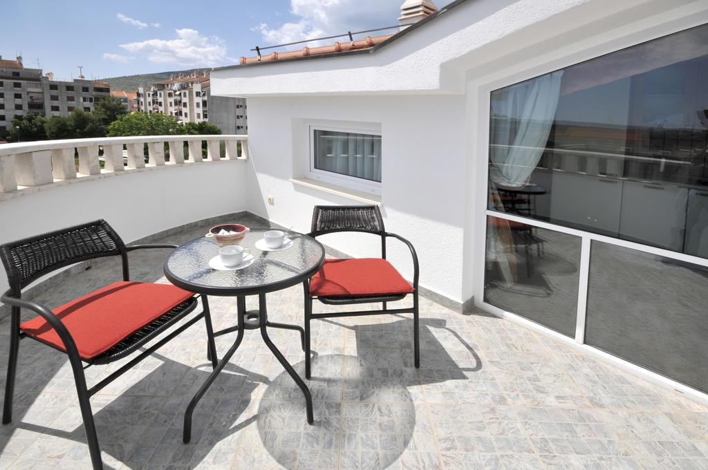 Apartments Villa Lida Trogir Buitenkant foto