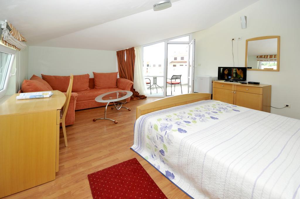 Apartments Villa Lida Trogir Buitenkant foto